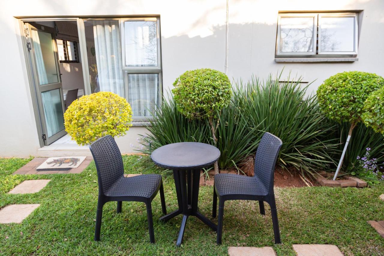 Glen Maine Guest House Претория Экстерьер фото
