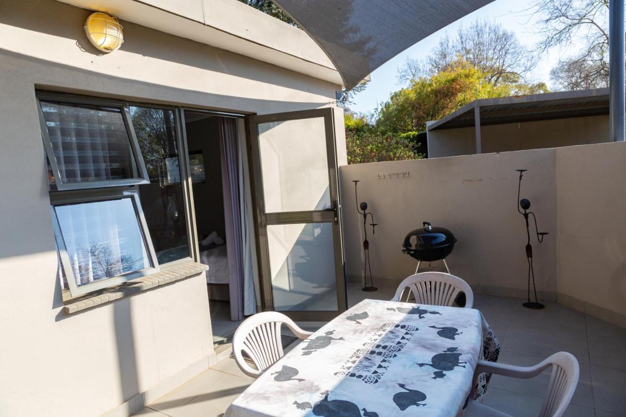 Glen Maine Guest House Претория Экстерьер фото