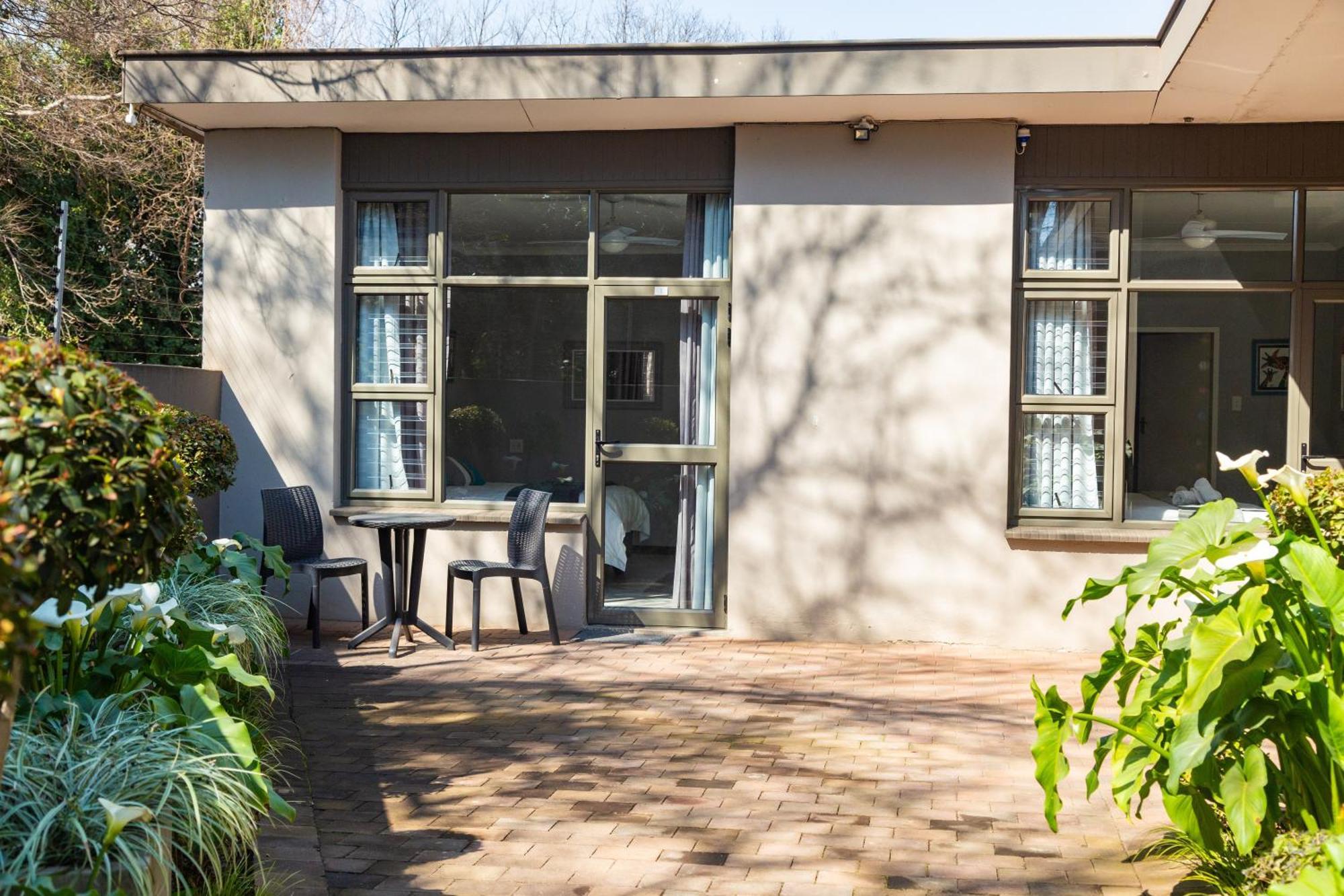Glen Maine Guest House Претория Экстерьер фото